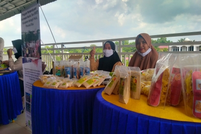 Tambah Pendapatan, Istri Para Petani Sawit Lakoni Usaha ini