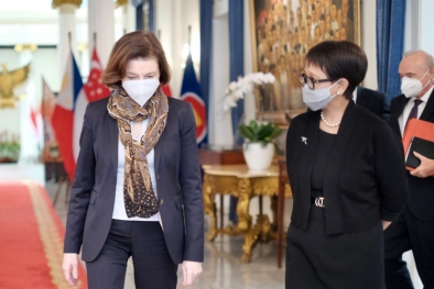 Dihadapan Manhan Prancis, Menlu Retno Singgung Diskriminasi Sawit