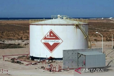 Minyak Melonjak Usai Peringatan Nuklir Rusia