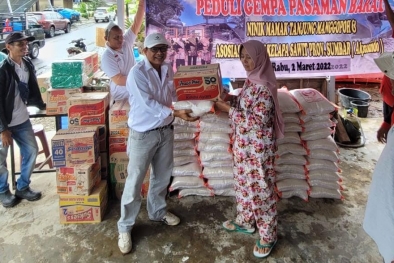 Dari Sawit untuk Korban Gempa Pasaman Barat