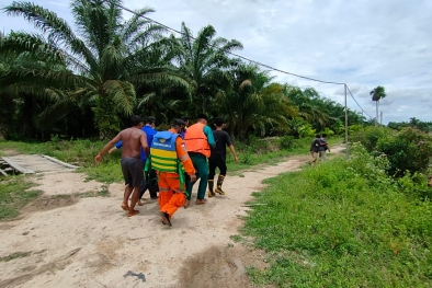 Ganda Tewas saat Langsir Sawit Pakai Perahu, 2 Temannya Hilang