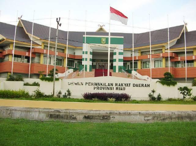 DPRD Riau Minta Izin Duta Palma Segera Dicabut