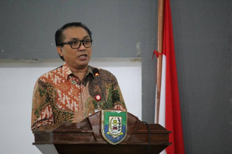OJK Ingatkan Petani Sawit Bengkulu Jeratan Pinjol