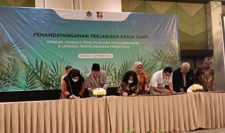 Proposal 18 Lembaga Lolos Kompetisi Grant Riset Sawit