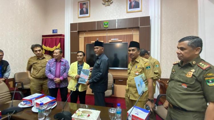 Dicecar Mahasiswa Soal Nasib Petani, Begini Penjelasan Buya Mahyeldi