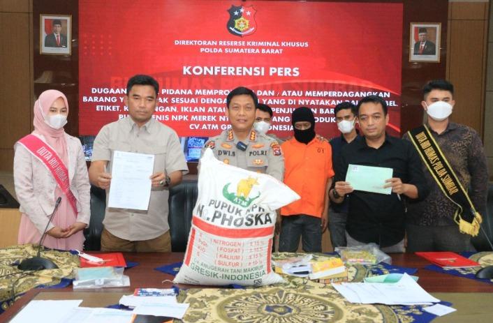 Peredaran Pupuk Palsu Ganggu Produksi Sawit