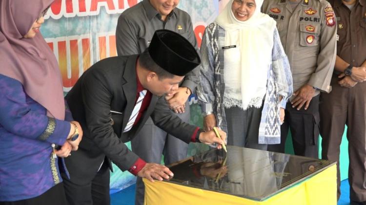 Dua Desa Diresmikan, Warga Diminta Tak Jual Lahan