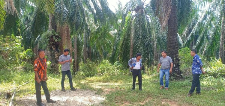 Warga Adukan PTPN V Kebun Sei Tapung ke DPRD Rohul