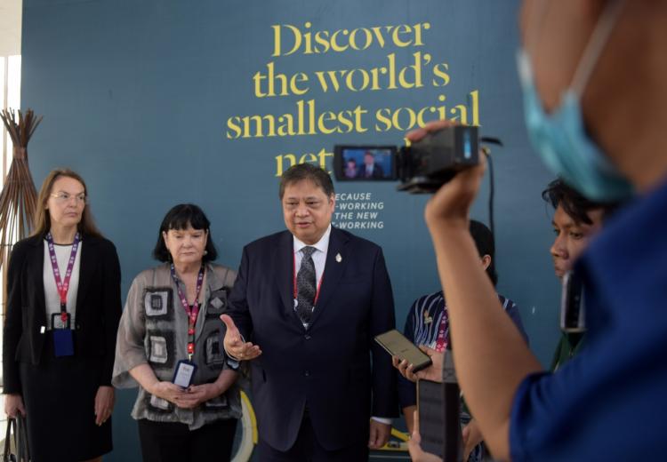 Soal Nasib Tenaga Kerja, Menko Airlangga Bilang Gini...