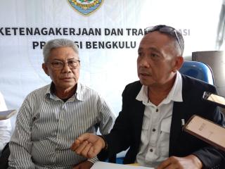 Perusahaan Sawit Harus Naikkan Upah Pekerja