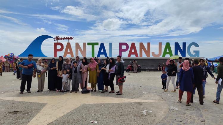 Harga TBS Mulai Bagus, Liburan Petani Sawit Terasa Makin Nikmat