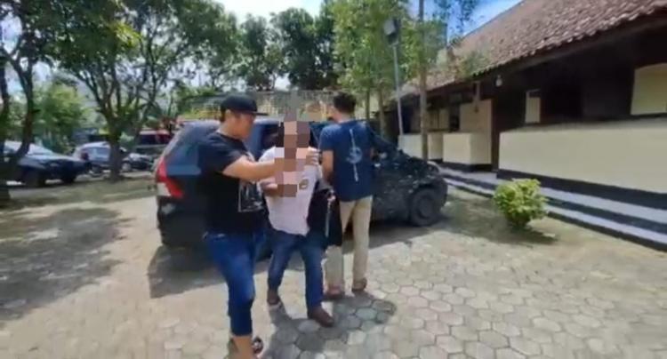 Tergiur Saham Pabrik Kelapa Sawit, Rp 50 Juta Lenyap