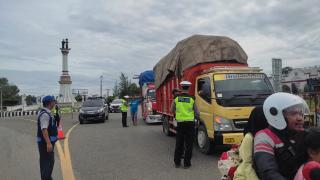 Razia Truk Sawit ODOL di Seluma, Pengemudi Kucing-kucingan