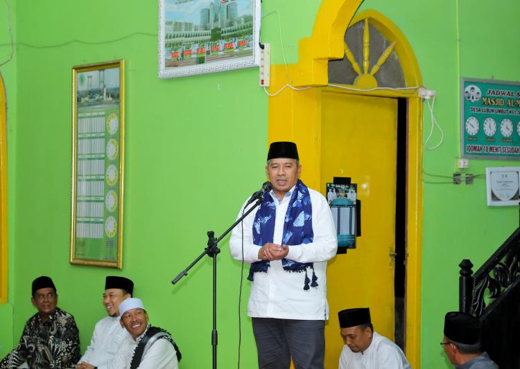 Alfedri Pastikan Gampang Ngurus Administrasi di Siak 