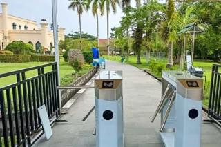 Amazing! Masuk Istana Siak Kini Pakai Tiket Elektronik