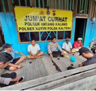 Diajak Polisi Dialog di Warung Makan, PT BUM dan Masyarakat Kotim Saling 