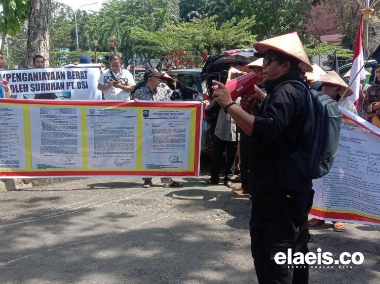 Desak Gubernur Riau Cabut Izin PT DSI, Warga Siak: Surat Kami Dulu Pak Syamsuar yang TTD!