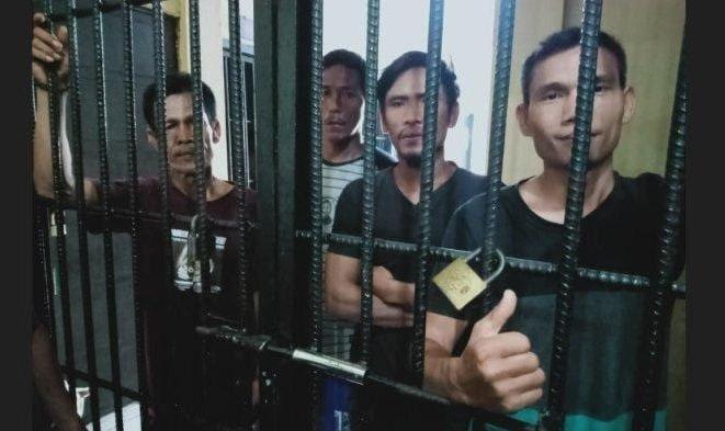 Panen Sawit di Lahan Sengketa, 5 Warga Divonis 15 Hari Penjara