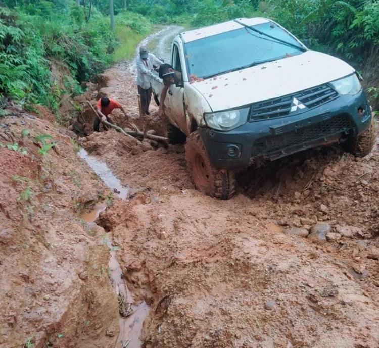 Jalan ke Desa ini Tak Kunjung Dipoles, Warga Merasa Termakan Janji Manis