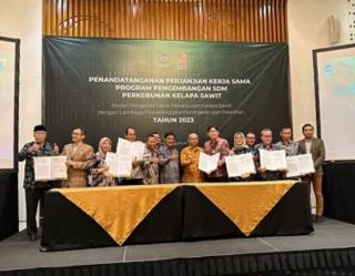 Beasiswa Rp 13,9 Milyar Disiapkan untuk Sekolahkan 60 Pekebun atau Keluarganya ke IPB