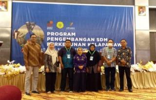 Petani Dilatih Budidaya yang Baik untuk Tingkatkan Produksi Sawit