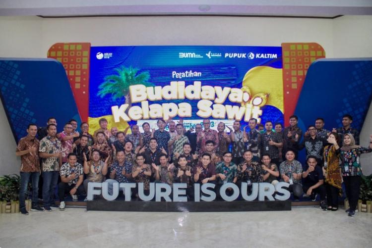 Bukan Cuma Jualan, Sales Force Pupuk Kaltim Dituntut Melek Budi Daya Sawit