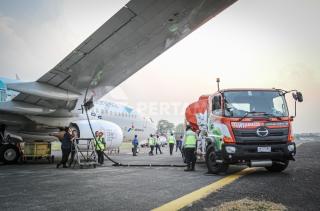 Pesawat Garuda Sukses Lakukan Penerbangan Komersil Perdana Gunakan Bioavtur Sawit