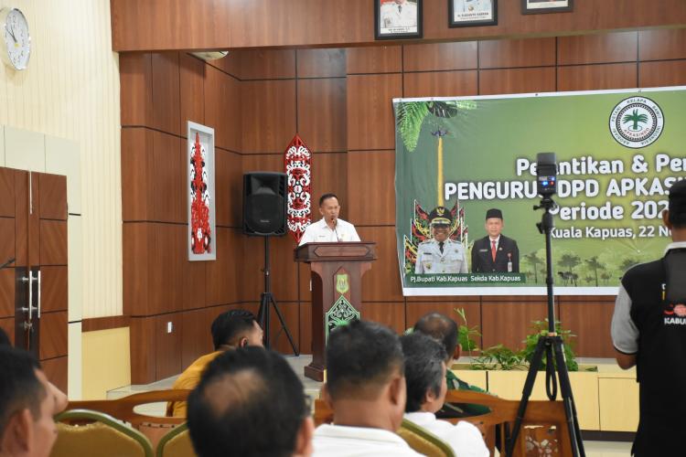 Anggara Butar-Butar Resmi Nakhodai DPD Apkasindo Kapuas