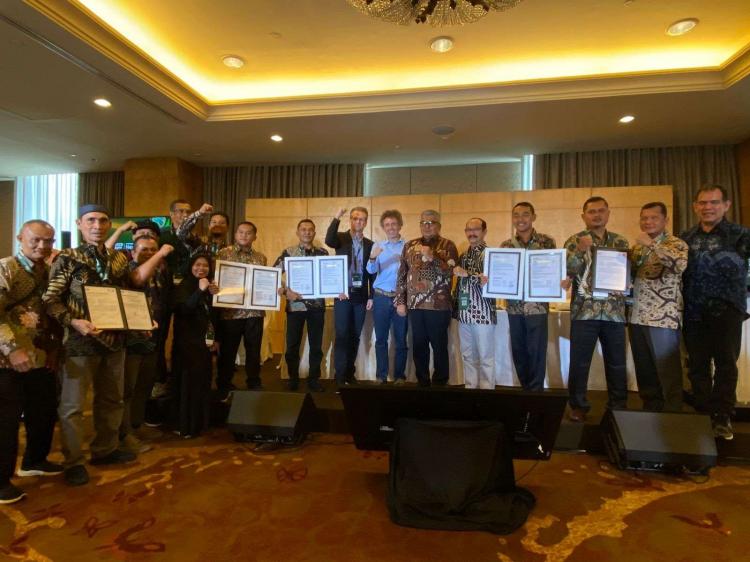 1.800 Petani Sawit Swadaya Aceh Tamiang Dapat ISPO dan RSPO