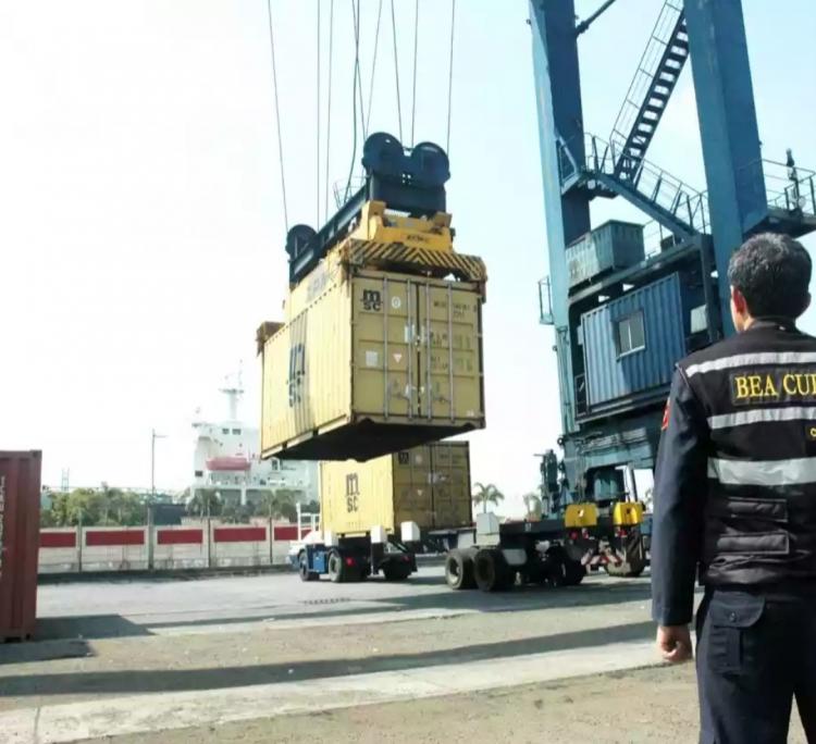 Kinerja APBN Terjaga Baik, Bea Cukai Setor 72,8% dari Target