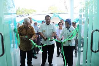 Gedung Pusat Kajian Komoditas Perkebunan di Unila Diresmikan