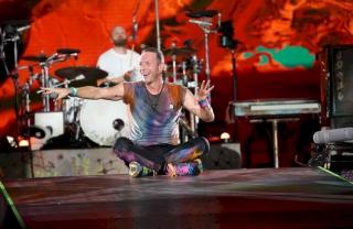 Jet Pribadi yang Dinaiki Grup Band Coldplay di Tur Dunia Ternyata Pakai Minyak Goreng Bekas