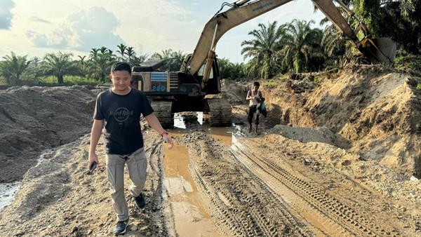 Kebun Sawitnya Dijadikan Tambang Pasir Ilegal, Seorang PNS Ditangkap