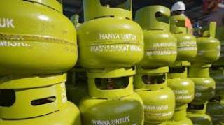 Harga LPG 3 Kg Mencekik, Istri Pekebun Sawit Kelimpungan