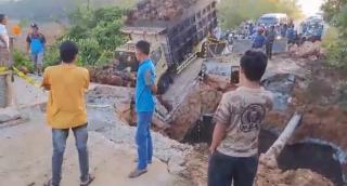 Amblas, Jalan ke IKN Terpaksa Lewat Jalur Darurat