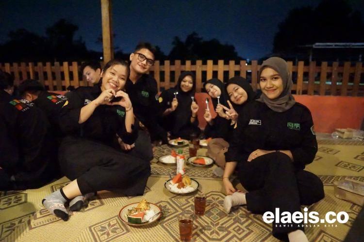 Dari Kempas Jaya, Perempuan Cantik ini Menjemput IP 4