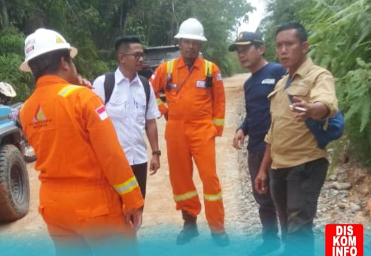 Perusahaan Sawit dan Migas Kolaborasi Perbaiki Jalan Dayo-Pendalian