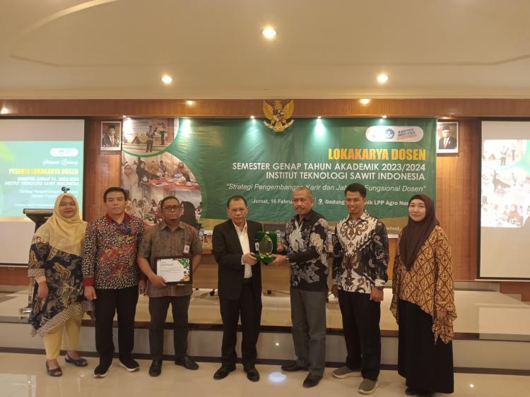 Kepala LLDikti Wilayah I Semangati Dosen ITSI: Asah Otak dan Rajin Menulis Bisa Dapat Fortuner Loh!