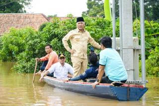 Perusahaan Sawit dan Migas Bantu Warga Terdampak Banjir di Muba