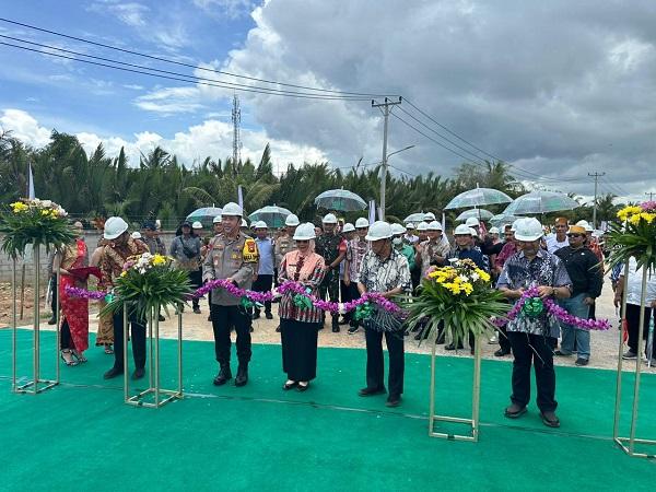 Dua Pabrik Pupuk di Sungai Dungun Resmi Beroperasi