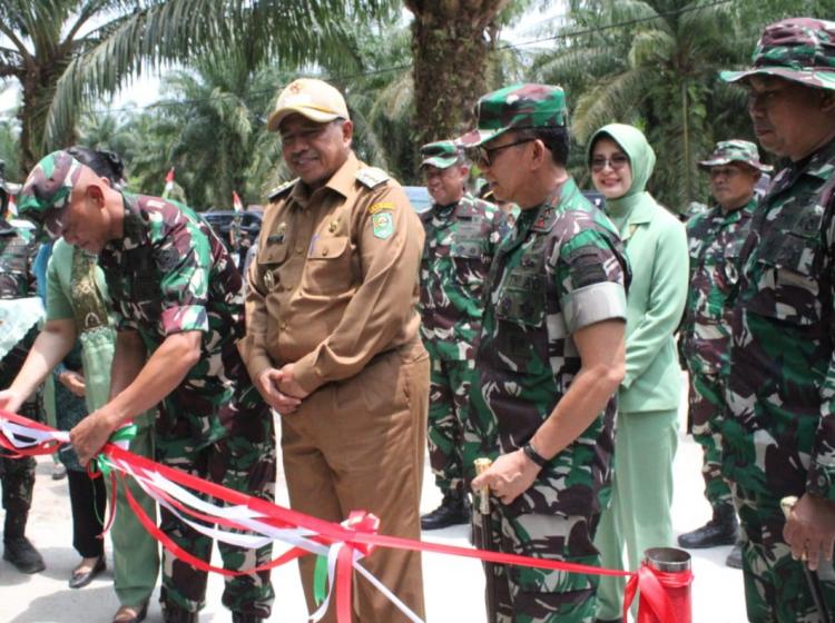 Thank You, TMMD! Jalan Dewi Sri di Sungai Tengah Sudah Kinclong, Akses Petani Kian Gampang