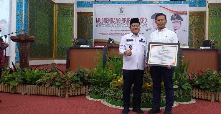 PT Musim Mas Dapat Penghargaan CSR dari Pemkab Pelalawan 