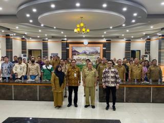 Iurannya Pakai DBH Sawit, 2.000 Petani di Sintang Jadi Peserta Jamsostek