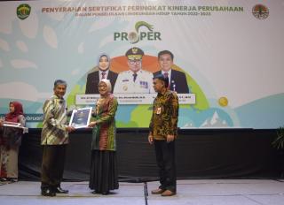 Tiga Anak Usaha Bikin Teladan Prima Agro Raih Sertifikat PROPER Biru