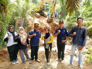 Patut Dicontoh! Desa di Bengkulu Bangun Jembatan dan Jalan Sentra Produksi untuk Petani Sawit