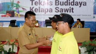 Pekebun Sawit Sumsel Ditantang Jadi Juara Produktivitas