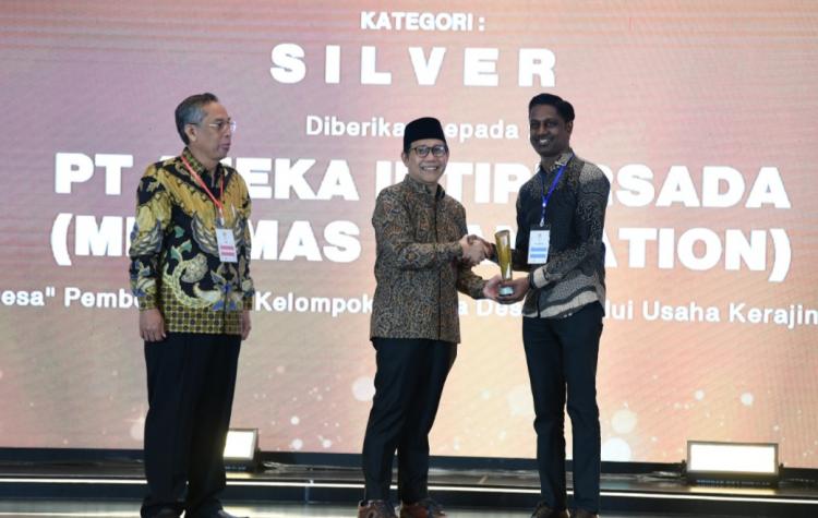 PT AIP Raih Penghargaan CSR & PDB Awards 2024 dari Kemendes PDTT