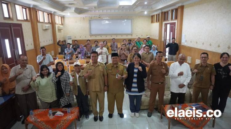 Dorong Sawit Berkelanjutan di Tebo ala Kaoem Telapak 