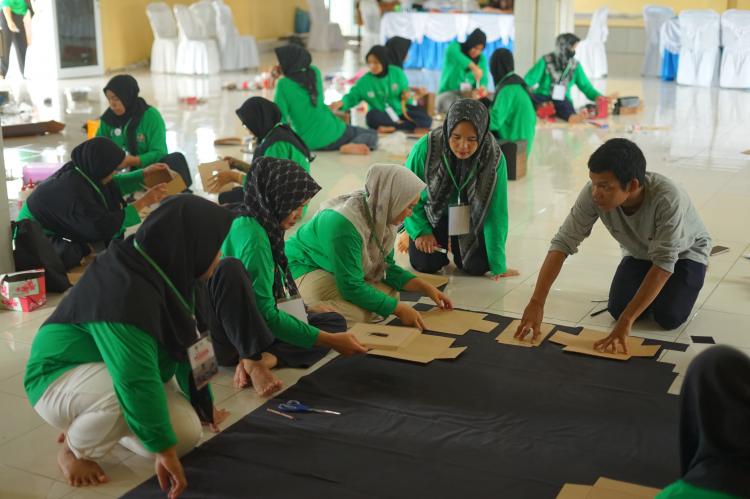 Gandeng Rumah Tamadun, Samade Ajak Emak-emak Manfaatkan Limbah Sawit Jadi Cuan di Babel
