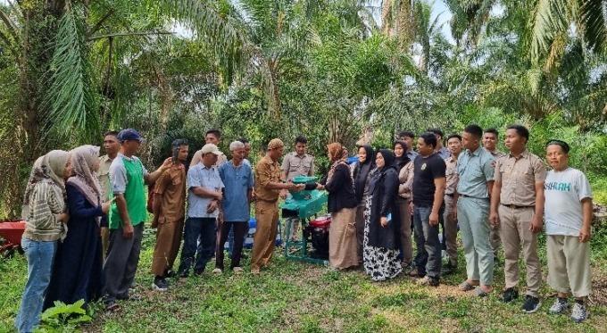 Civitas Akademi ITSI dan UNPRI Kolaborasi Sosialisasikan Bank Pupuk Organik